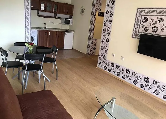 Apartment Sunny Two Bedroom